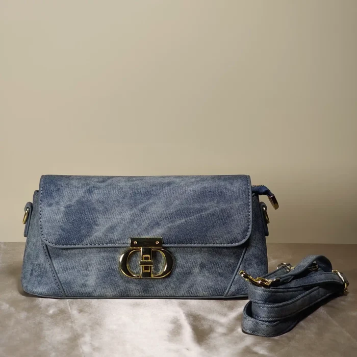 Women's flap crossbody clutch bag with turn-lock closure and adjustable shoulder strap for everyday and occasion wear