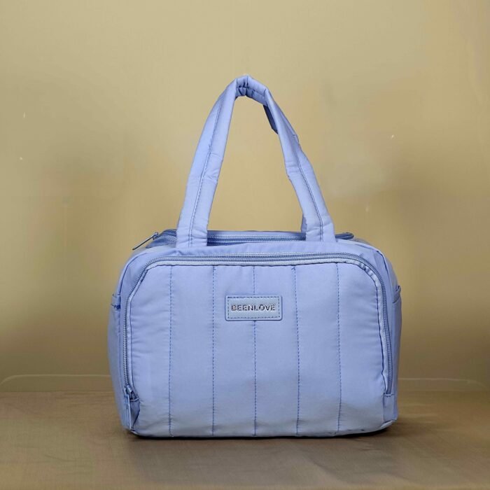 IMG_20260820_231044 Quilted lunch bag with dual handles and zip closure
